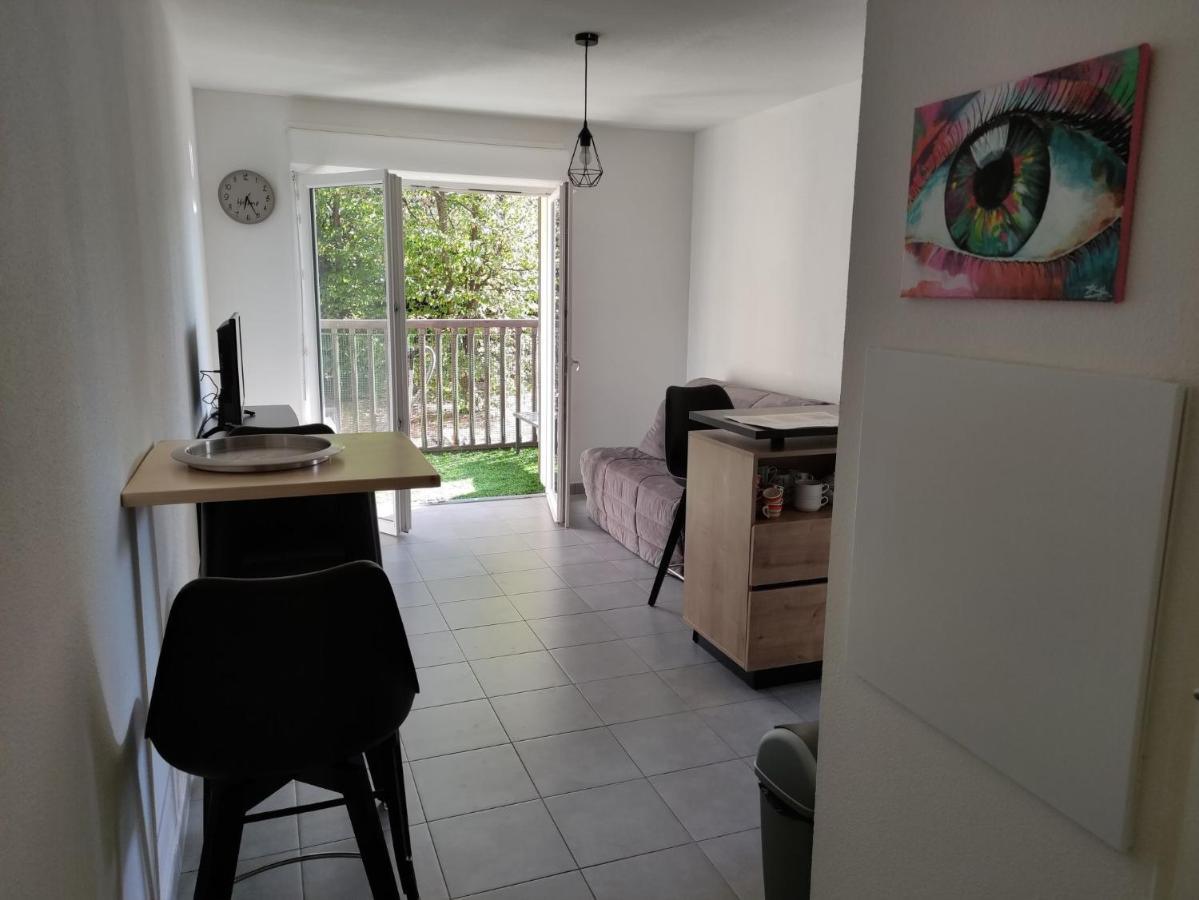 Superbe Appartement En Rez-De-Jardin A لانتون المظهر الخارجي الصورة